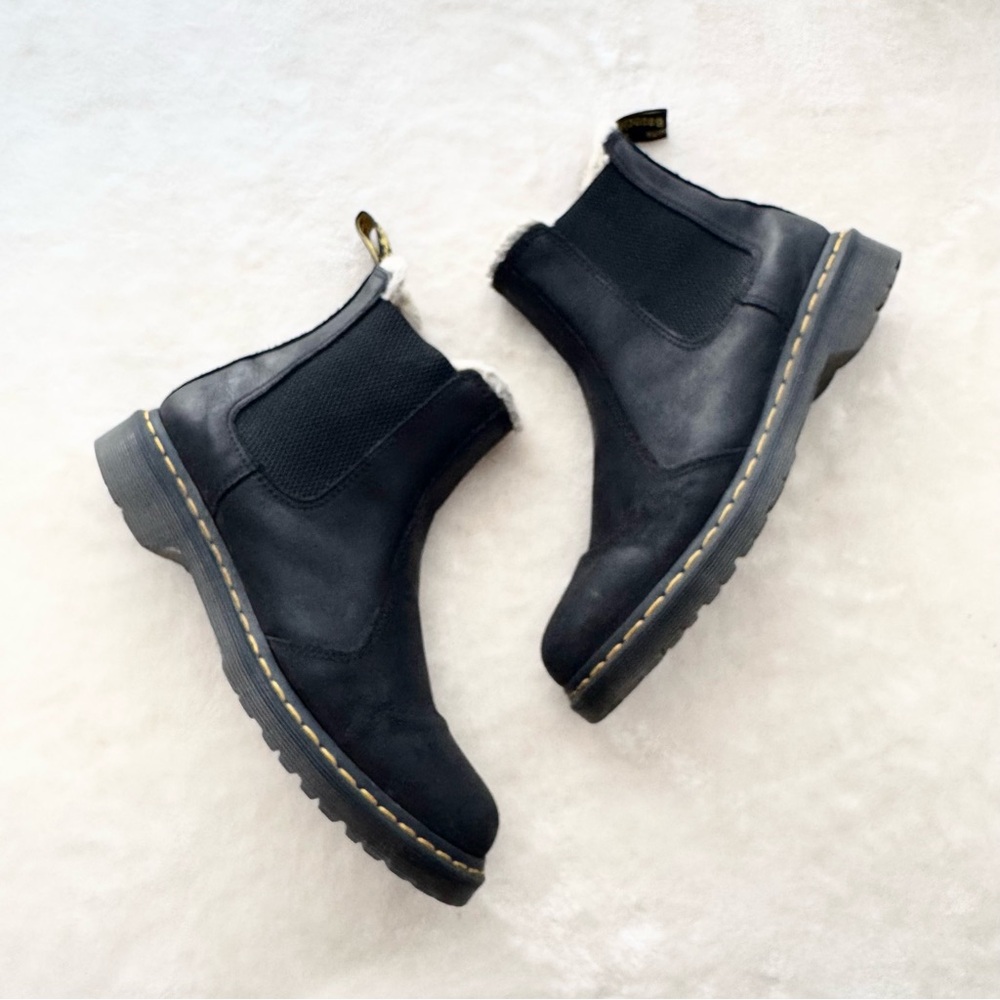Dr. Martens 2976 Leonore Faux Fur Lined Chelsea Boots 11 Black Burnished Wyoming